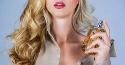 5 passos infalíveis para exalar o perfume durante 24 horas e ser elogiada por onde passar