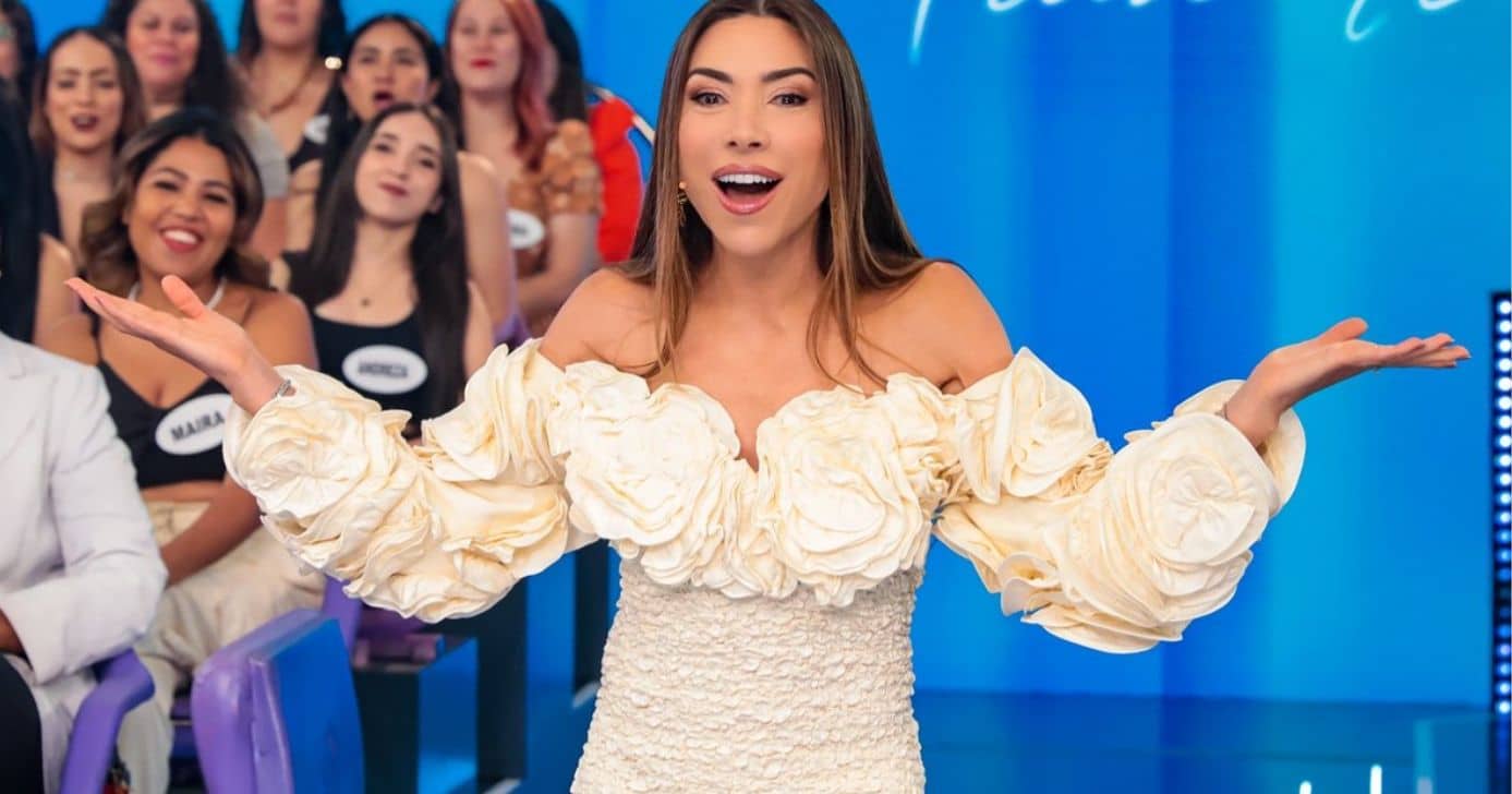 http://tvfoco.uai.com.br/wp-content/uploads/2015/05/Daniela-Mercury.jpg