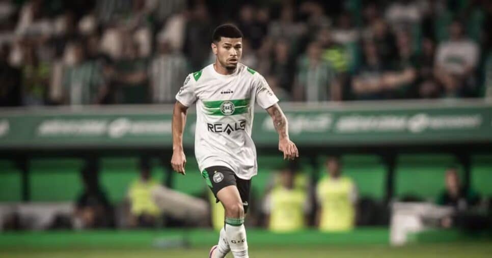 Revelação do Coritiba, Lucas Ronier (Foto: Reprodução/R7)