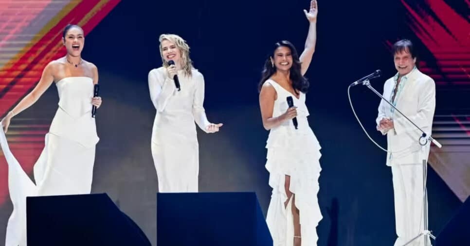 Sophie Charlotte, Letícia Colin e Dira Paes no especial Roberto Carlos (Foto: Bob Paulino/Globo)