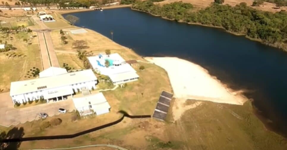 Local maior que shopping de área construída (Foto: Reprodução/ YouTube)