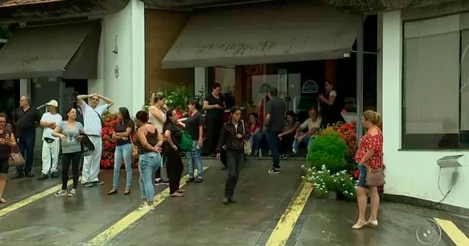Clientes e funcionários foram surpreendidos com o encerramento das atividades em 2018 (Foto: Reprodução/TV TEM)