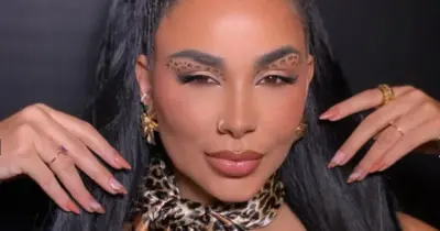 Jenny Miranda faz ensaio com inspirações para o Carnaval 2025