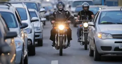 Melhor que o corredor de ônibus: Nunes garante nova faixa em ruas de SP para salvar motoqueiros hoje (22)