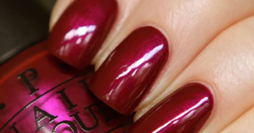 BlackBerry é uma boa opção de esmalte (Foto: Divulgação)