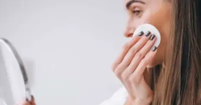 Melhor que Nívea: Demaquilante caseiro com 3 ingredientes faz limpeza profunda e deixa pele suave