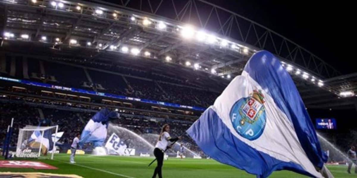 porto internet Porto é um dos principais clubes de Portugal (Reprodução: Internet)