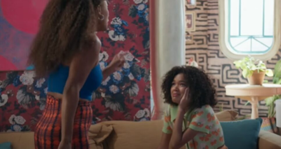 Volta Por Cima: Madalena deu bofetada em Tati (Foto: Reprodução/ TV Globo)