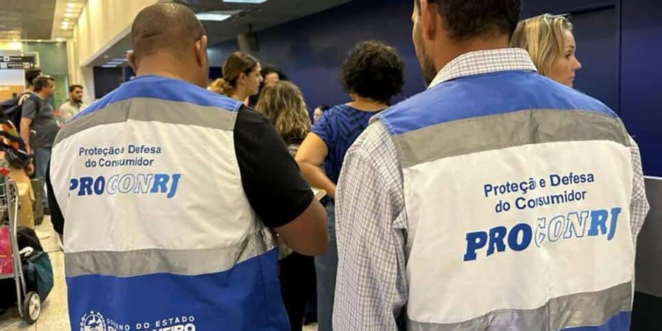 Agentes do Procon-RJ (Foto: Reprodução / Procon) 