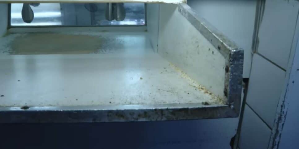 Vigilância Sanitária atua em padaria