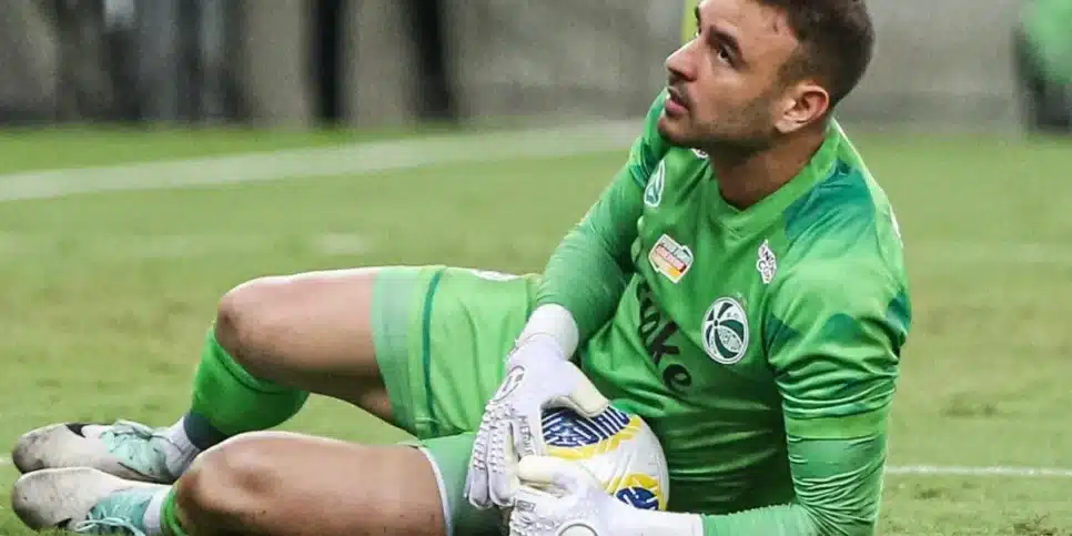 Goleiro Gabriel Vasconcellos é alvo do Cruzeiro (Foto: Reprodução/ Internet)