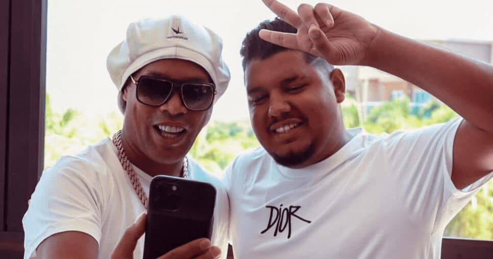 Lucas Tylty e Ronaldinho (Foto: Reprodução)