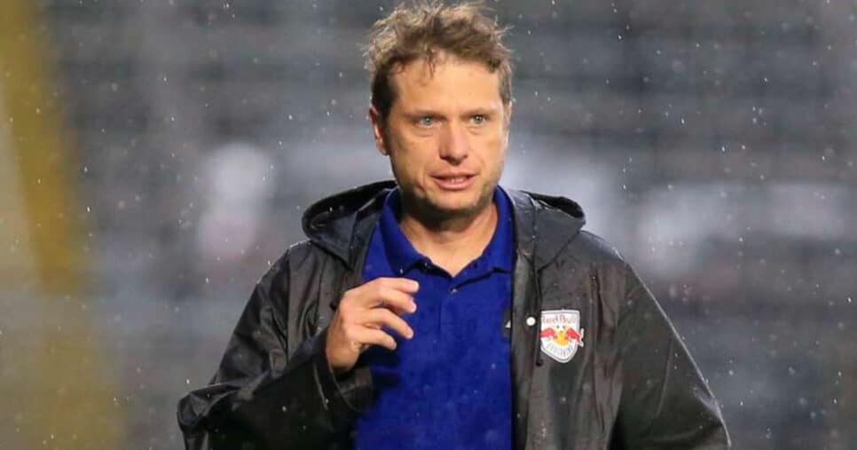 Red Bull Bragantino deixa craque sair e ele nem joga com Fernando Seabra (Foto: Fernando Roberto/Red Bull Bragantino)