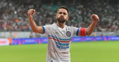 ADEUS a Everton Ribeiro: Craque de SAF do Bahia se despede de Ceni pra jogar em rival do Brasileirão