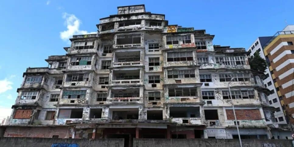 Antigo hotel Iracema Plaza (Foto: MP-CE/Divulgação)