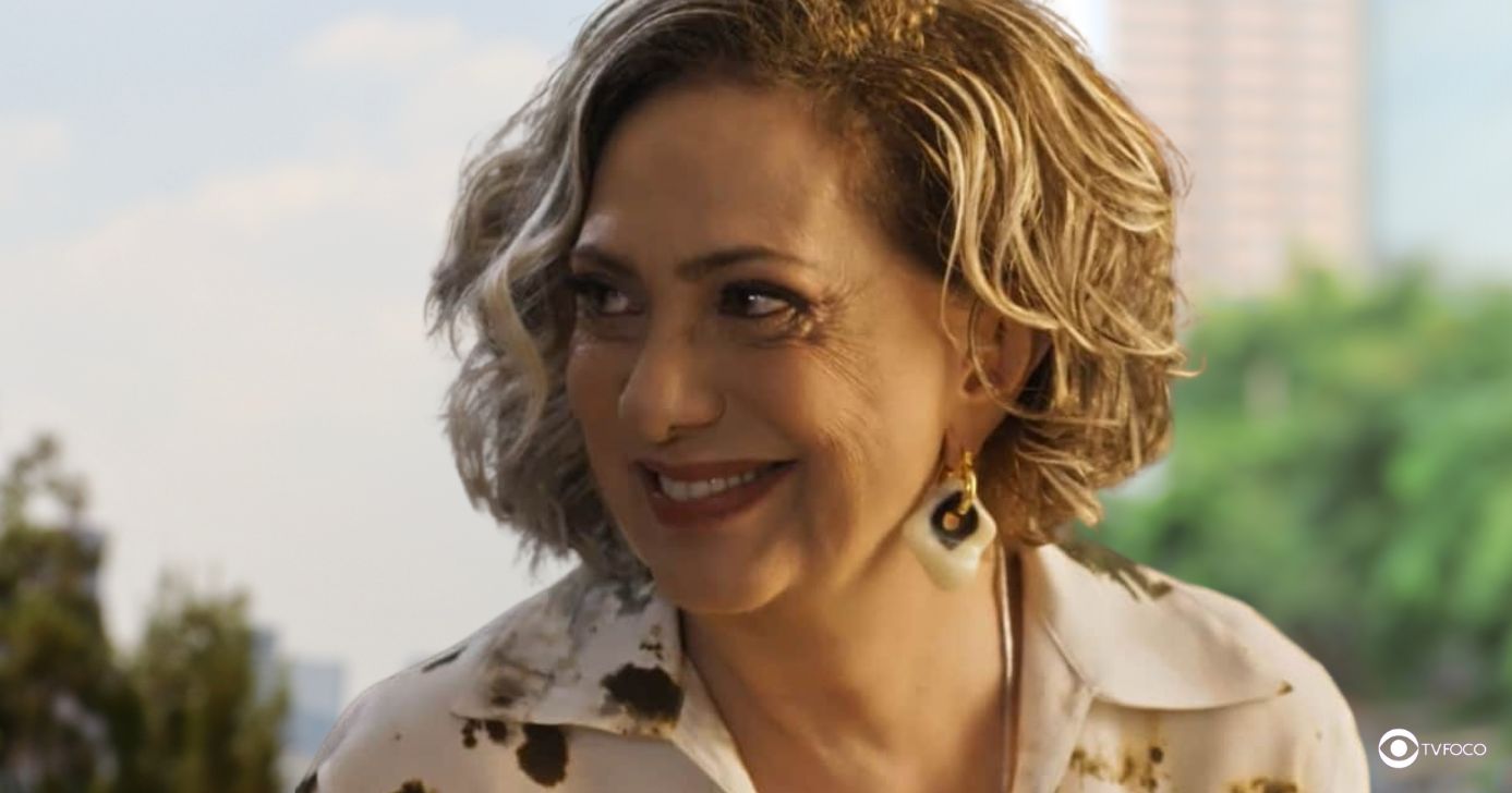 http://tvfoco.uai.com.br/wp-content/uploads/2015/05/Daniela-Mercury.jpg
