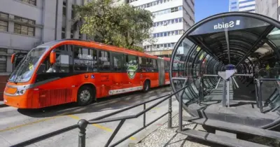 Lei em vigor no PR confirma proibição nos ônibus de Curitiba e atinge em cheio 1,7M de CPFs