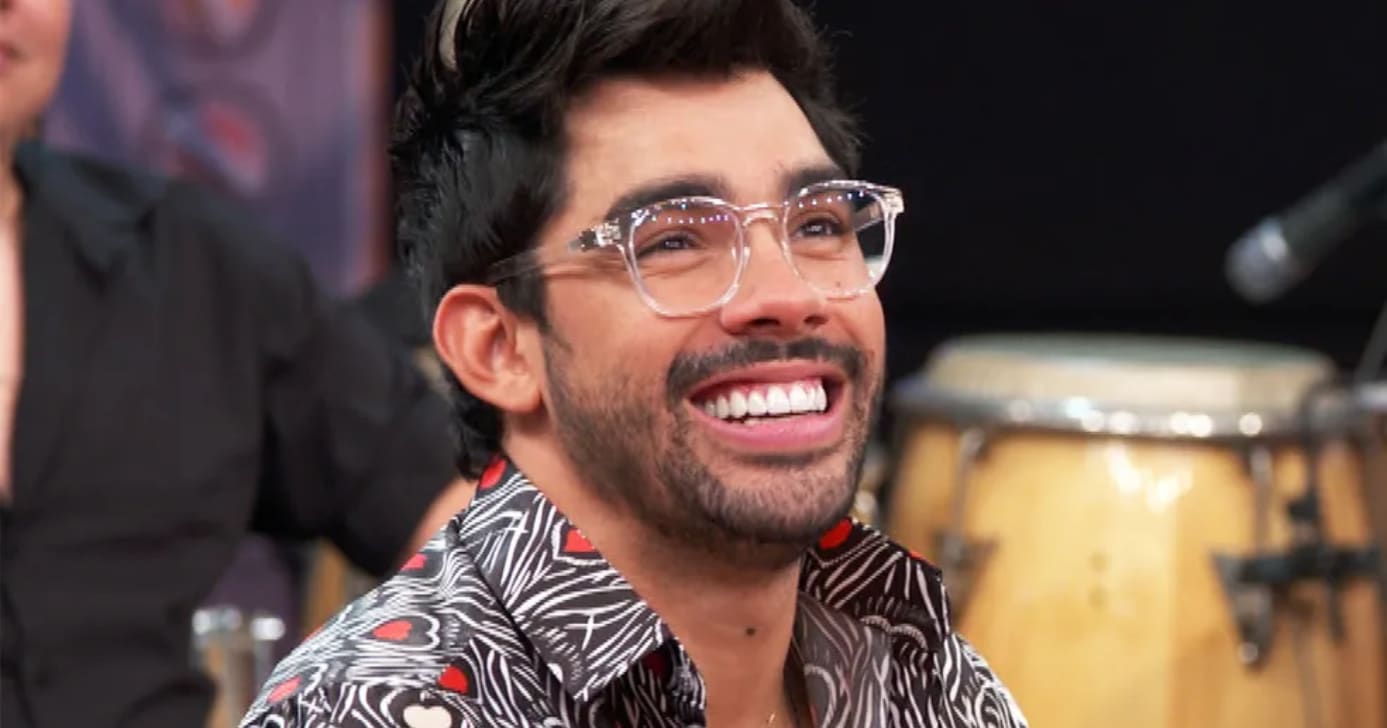 http://tvfoco.uai.com.br/wp-content/uploads/2015/05/Daniela-Mercury.jpg
