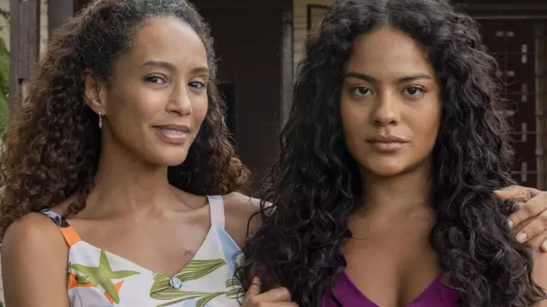 Taís Araújo e Bella Campos no remake de Vale Tudo (Foto: Reprodução/ Internet)