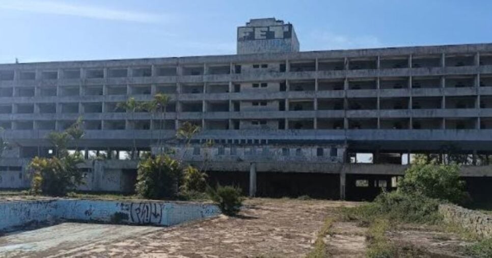 Fachada do antigo hotel