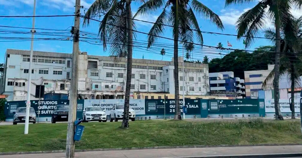 Instituição Colégio ISBA antes da demolição (Foto: Reprodução)