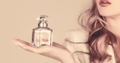Na casa dos R$50 e Dior na lista: 5 perfumes essenciais para exalar milhões durante 24h