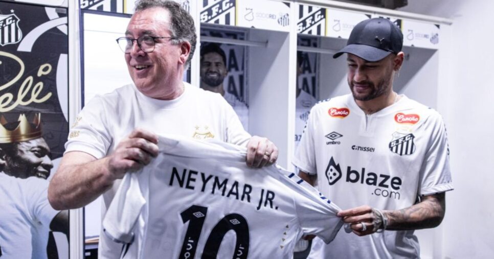 Teixeira está inseguro sobre renovação com camisa 10 (Foto: Internet)