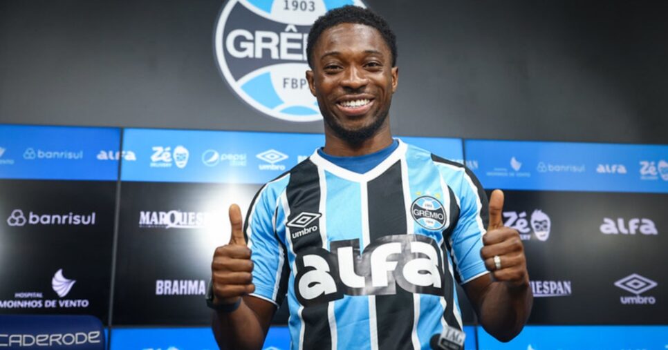 Amuzu - FOTO: LUCAS UEBEL/GREMIO FBPA