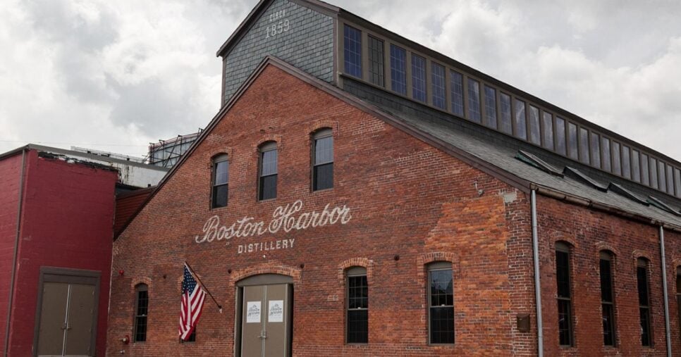 Boston Harbor Distillery (Foto Reprodução/YouTube)