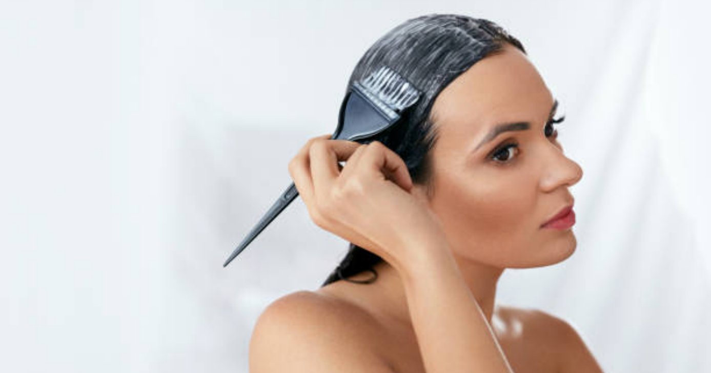 Cabelo macio e sem frizz: 2 máscaras de hidratação caseiras (Foto: iStock)