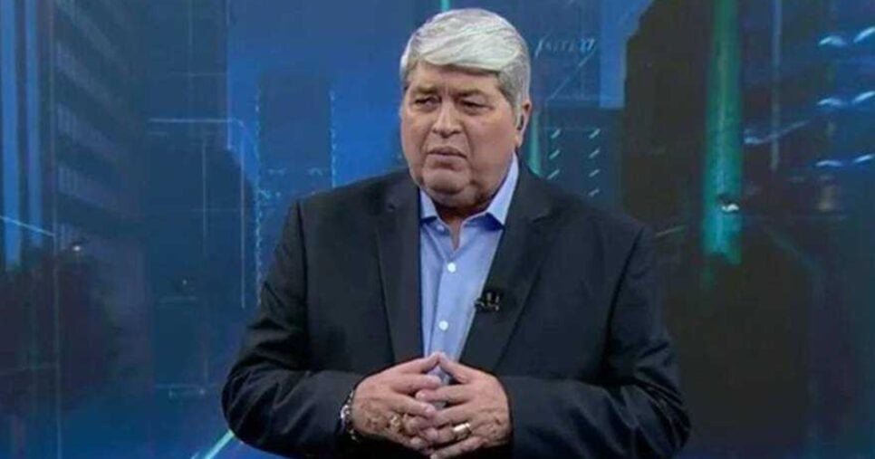 Datena paralisa Tá Na Hora no SBT e crava sobre fim de carreira na TV aos 67 anos: "Deu o prazo de validade" (Foto: Reprodução/ SBT)