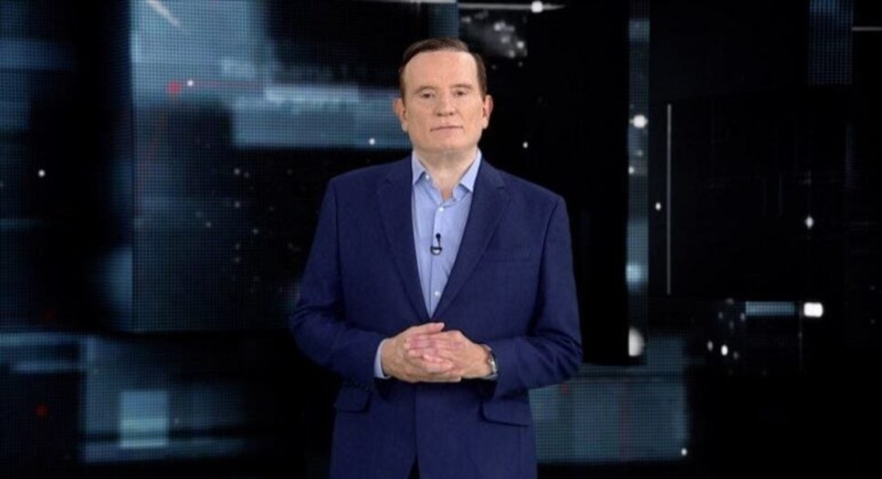 Segundo vidente, Roberto Cabrini desvendará tudo (Foto: Reprodução/ Divulgação, Record TV)