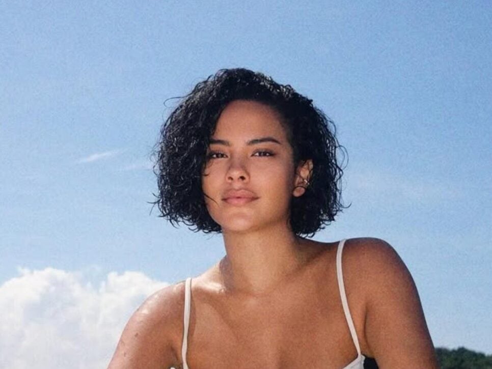Bella Campos, estrela de Vale Tudo, estaria sofrendo perseguição (Foto: Reprodução/ Internet)