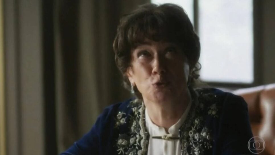 Maritela confusa faz barraco e deixa Bia sem chão (Foto: Reprodução/ TV Globo)