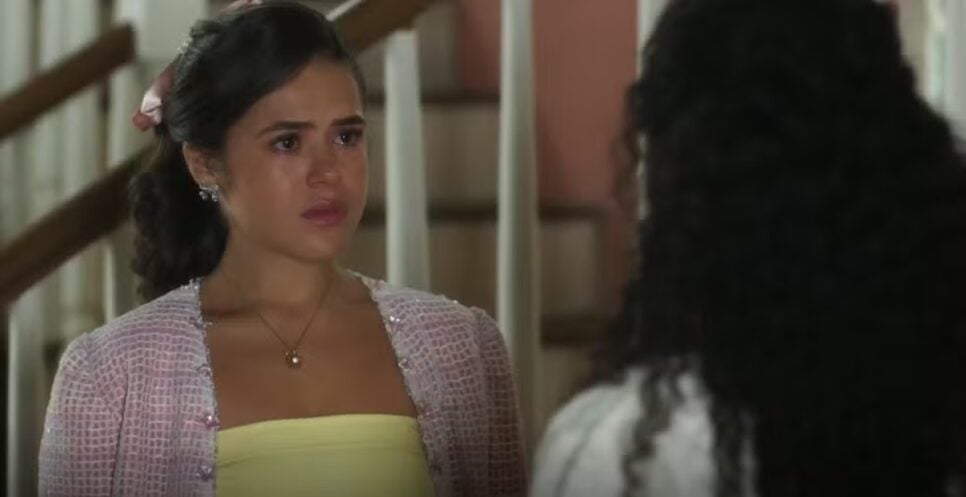 A ptricinha vai ter que encarar barraco com Beatriz, sua principal rival na trama das 18h (Foto: Reprodução/ TV Globo)