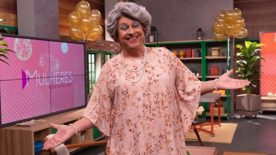 Tia, do Mulheres, tinha pedido demissão, mas desistiu e vai seguir no programa da Gazeta (Foto: Reprodução/ Internet)