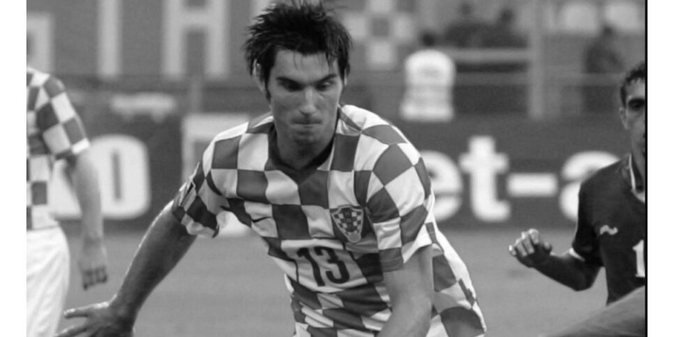 Luto jogador Nikola Pokrivac (Foto: Divulgação/HNS)