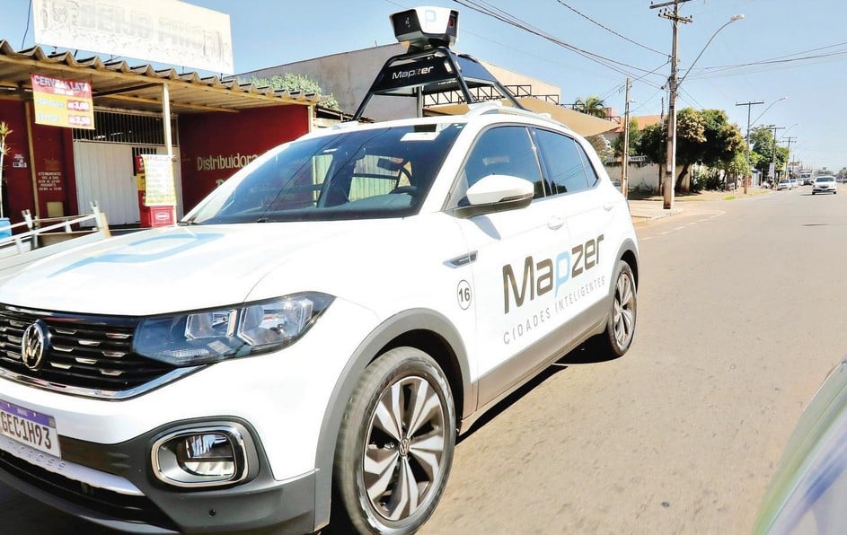 Carro da Mapzer percorrendo Goiânia em março de 2024 (Foto: Reprodução / Diomício Gomes / O Popular)