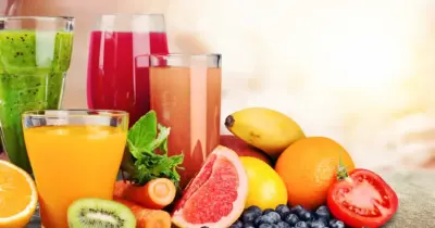 Rejuvenesce e emagrece: Suco potente com limão e +5 ingredientes transforma as 60+ sem plástica