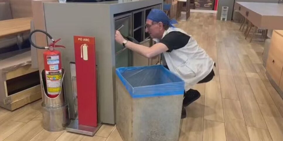 Vistoria da Vigilância Sanitária no Park Shopping (Reprodução: TV Globo)