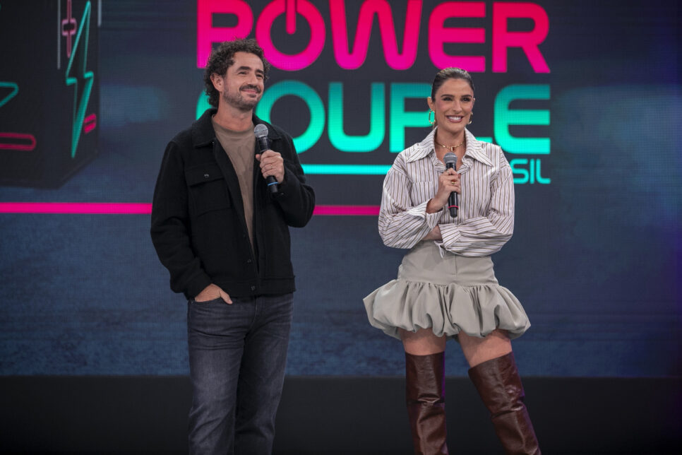 Power Couple Brasil comandado por Rafa Brites e Felipe Andreoli na Record (Foto: Reprodução/ Internet)