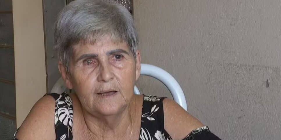 Maria de Fátima Garcia Chiari ficou cega do olho direito após passar por cirurgia de catarata no AME (Foto: Reprodução / Valdinei Malaguti/EPTV)