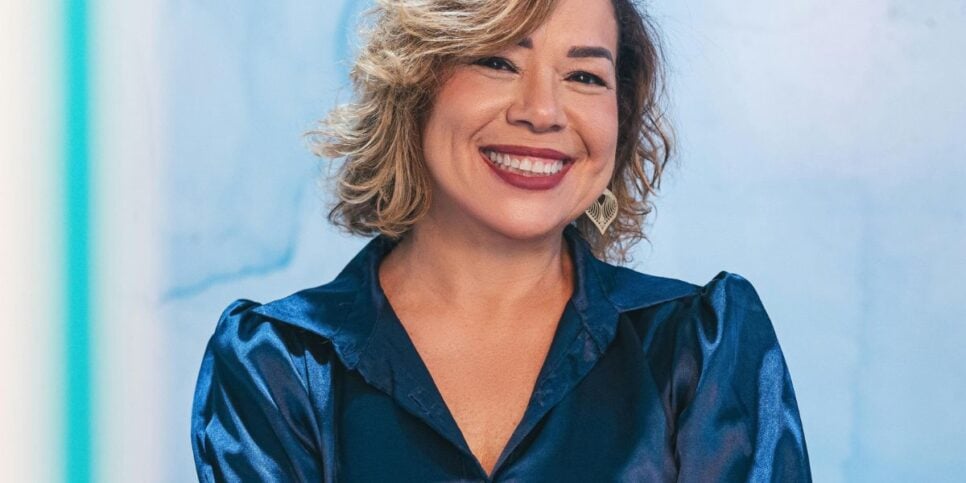 Camisa azul escuro (Foto: Canva)