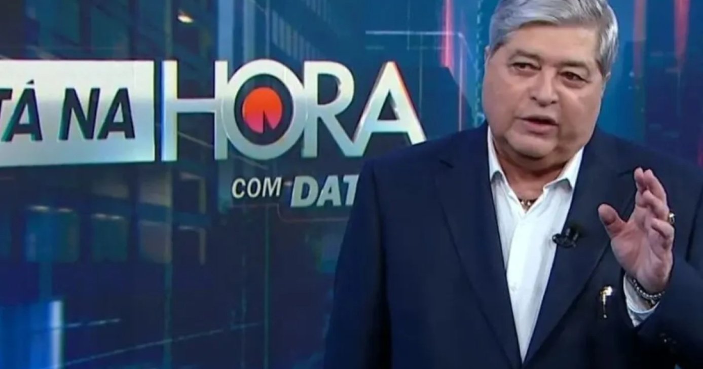 Datena se despede em comunicado ao vivo e SBT confirma demissão - Foto: MOntagem