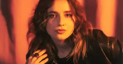 A nova MPB tem nome: Giana mistura brasilidade, indie e pop