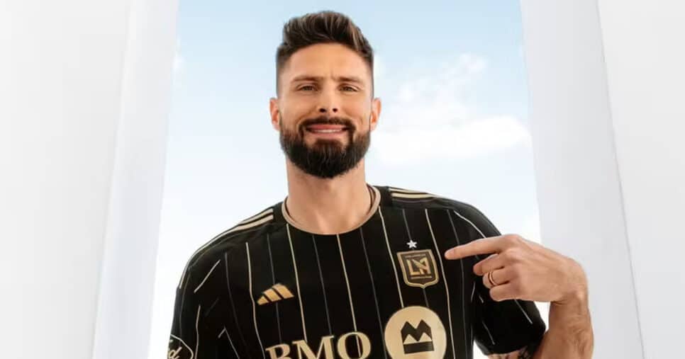 Giroud (Foto: Reprodução) 
