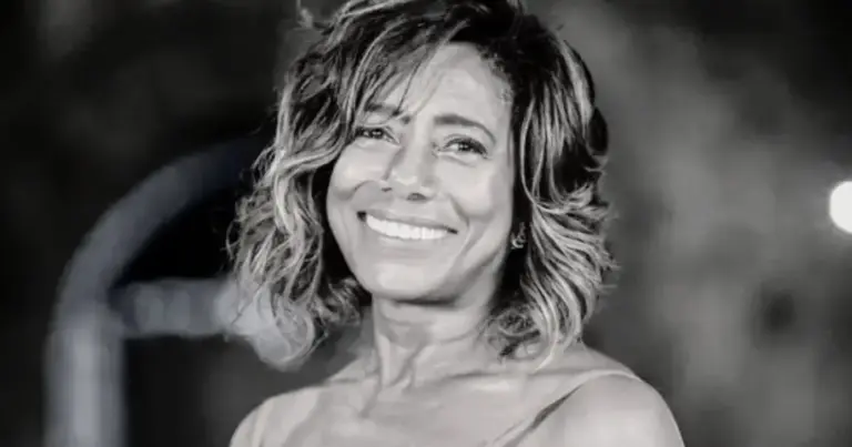Carta psicografada atribuída à Glória Maria relata dor e arrependimento: “Difíceis” Carta psicografada atribuída à Glória Maria relata dor e arrependimento: “Difíceis”