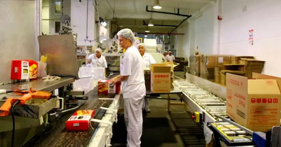 Grupo M. Dias Branco fecha fábrica de biscoito Zabet (Foto: Reprodução) 