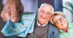 Idosos e saque extra em maio - Foto Reprodução Internet