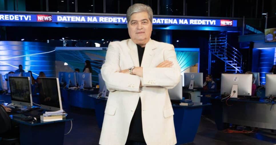 José Luiz Datena na redação da RedeTV! - créditos Isadora Tricerri